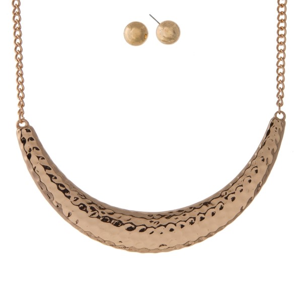 Wholesale gold necklace set hammered curved bar matching stud earrings