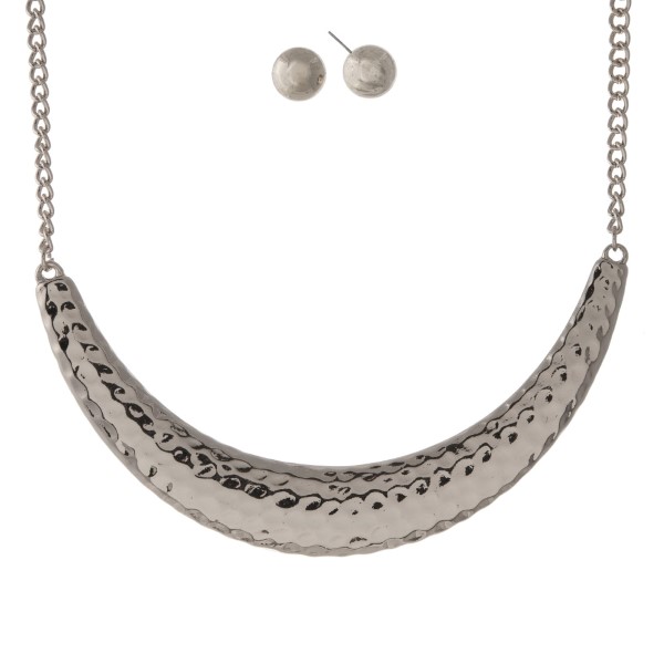 Wholesale silver necklace set hammered curved bar matching stud earrings
