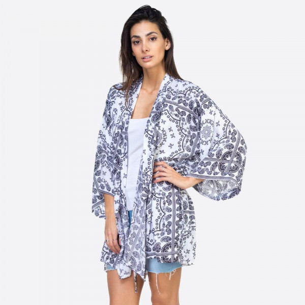 Wholesale white paisley geometric kimono One fits most Viscose
